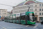 Be 6/8 Flexity 5004, auf der wegen einer Baustelle umgeleiteten Linie 3, f�hrt am 16.02.2026 zur Haltestelle am Bahnhof SBB. Aufnahme Basel.