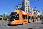 Be 4/6 Flexity 6004 mit der Werbung f�r Caff� Latte, auf der Linie 15, bedient am 02.07.2026 die Haltestelle am Aeschenplatz. Aufnahme Basel.