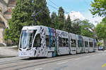 Be 6/8 Flexity 5011 mit der Werbung f�r einen Pferdeanlass im St. Jakob, auf der wegen einer Baustelle umgeleiteten Linie 6, f�hrt am 01.06.2026 zur Haltestelle ZOO Bachletten. Aufnahme Basel.