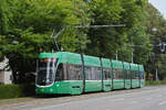 Be 6/8 Flexity 5044, auf der wegen der Grossbaustelle am Marktplatz umgeleiteten Linie 14, f�hrt am 13.07.2026 zur Haltestelle am Bahnhof SBB. Aufnahme Basel.