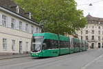 Be 6/8 Flexity 5007, auf der Linie 14, f�hrt am 11.05.2026 den Steinenberg hinunter zur Haltestelle Barf�sserplatz.