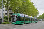 Be 6/8 Flexity 5027, auf der wegen einer Baustelle umgeleiteten Linie 3, f�hrt am 04.05.2026 zur Haltestelle Sch�tzenhaus.