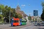 Be 4/4 490 FC Basel zusammen mit dem B4S 1480, auf der Linie 2, �berquert am 19.08.2026 die Wettsteinbr�cke Richtung Haltestelle Kunstmuseum. Aufnahme Basel.