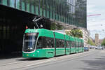 Be 6/8 Flexity 5038, auf der Linie 21, f�hrt am 06.07.2026 zur Haltestelle Messeplatz. Aufnahme Basel.