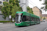 Be 4/6 Flexity 6007, auf der wegen der Grossbaustelle am Marktplatz verk�rzten Linie 6, f�hrt am 10.08.2026 zur Haltestelle Gewerbeschule. Aufnahme Basel.