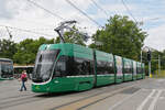 Be 6/8 Flexity 5004, auf der Linie 14, f�hrt am 08.06.2026 bei der Haltestelle St. Jakob ein. Aufnahme Basel.