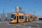Be 4/6 Flexity 6004 mit der Werbung f�r Caff� Latte, auf der Linie 15, �berquert am 14.09.2026 die M�nchensteinerbr�cke. Aufnahme Basel.