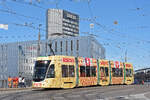 Be 4/6 Flexity 6001 mit der Werbung f�r Emmentaler K�se, auf der Linie 15, �berquert am 14.09.2026 die M�nchensteinerbr�cke.