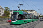 Be 6/8 Flexity 5043, auf der Linie 1, bedient am 21.09.2026 die Haltestelle Dreirosenbr�cke. Aufnahme Basel.
