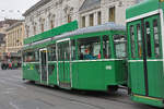 B4S 1466, auf der Linie 15, f�hrt am 29.12.2025 als Zweitwagen den Steinenberg hoch zur Haltestelle Bankverein. Aufnahme Basel.