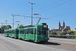 Doppeltraktion, mit den Be 4/4 485 und 487 zusammen mit dem B4S 1488, auf der Linie 2, �berquert am 19.08.2026 die Wettsteinbr�cke Richtung Haltestelle Wettsteinplatz. Aufnahme Basel.