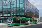 Be 6/8 Combino 328, auf der wegen der Grossbaustelle am Marktplatz verk�rzten Linie 6, f�hrt am 24.08.2026 zur Haltestelle Messeplatz. Aufnahme Basel.