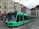 BVB - Combino Tram Nr.325 unterwegs auf der Linie 8 in Basel am 22.11.2008