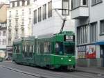 BVB - Tram Be 4/8 676 unterwegs auf der Linie 16 in der Stadt Basel am 31.10.2009