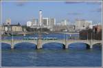 Combino Be 6/8 auf der Mittleren Rheinbrcke in Basel.