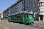 Dwag mit der Betriebsnummer 652 auf der Linie 21 bei der Haltestelle Gewerbeschule. Die Aufnhamr stammt vom 02.04.2012.