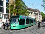 BVB - Tram Be 6/8  319 unterwegs auf der Linie 8 in der Stadt Basel am 04.05.2012