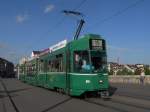 Be 4/6S mit der Betriebsnummer 685 auf der Linie 15 berquert die Mittlere Rheinbrcke Richtung Haltestelle Schifflnde. Die Aufnahme stammt vom 19.05.2012.