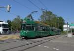 Dreiwagenzug mit dem Be 4/4 478 an der Spitze fhrt zur Haltestelle St. Jakob. Die Aufnahme stammt vom 30.05.2012.

