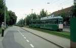 Basel BVB Tram 2 (B 1442 + Be 4/6 668) Riehenstrasse am 7. Juli 1990.