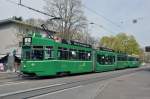 Be 4/6S 673 und der B 1465 auf der Linie 2 an der Haltestelle Zoo Dorenbach. Die Aufnahme stammt vom 01.04.2014.