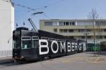 Be 4/6S 666 mit der Bomberg Werbung auf der Linie 2 an der Endstation in Binningen. Die Aufnahme stammt vom 31.03.2014.