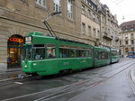 BVB - Tram Be 4/8  684 unterwegs auf der Linie 15 in der Stadt Basel am 15.09.2016