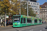 Be 6/8 Combino 308, auf der Linie 8, bedient die Haltestelle am Aeschenplatz. Die Aufnahme stammt vom 02.11.2015.