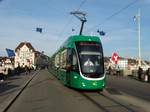 BVB Basel Be 6/8 Bombardier Flexity 2 5038 am 23.03.17 in Basel auf der Mittleren Brücke