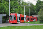 Be 6/8 Flexity 5014, mit der Sympany, auf der Linie 2, wartet in der Schlaufe beim Eglisee.