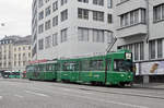 Be 4/4 496 zusammen mit dem B4S 1449, auf der Linie 15, wendet via Spiegelgasse.