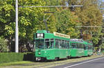 Doppeltraktion, mit dem Be 4/4 489, dem B4S 1492 und dem Be 4/4 498, auf der Linie 2, fahren zur Haltestelle am Bahnhof SBB.