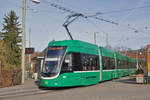 Be 6/8 Flexity 5029, auf der Linie 3 wartet an der Endstation Birsfelden Hard. Die Aufnahme stammt vom 24.01.2018.