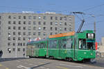 Be 4/4 479 zusammen mit dem B4S 1489, auf der Linie 15, überquert die Münchensteinerbrücke.