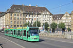 Be 6/8 Combino 328, auf der Linie 8, überquert die Mittlere Rheinbrücke Die Aufnahme stammt vom 20.06.2018.