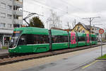 Be 6/8 Flexity 5014, auf der Linie 14, wartet an der Endstation in Pratteln.