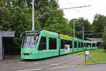 Be 6/8 Combino 316, auf der Linie 2, wartet in der Schlaufe beim Eglisee. Die Aufnahme stammt vom 11.06.2019.