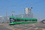 Be 6/8 Flexity 5026, auf der Linie 1, fährt wegen einer Störung auf dem Netz zum Depot Dreispitz um zu Wenden.