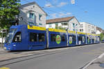 Be 6/8 Flexity 5040 mit der Werbung für die Basler Märkte, auf der Linie 6, bedient die Haltestelle Ziegelei.