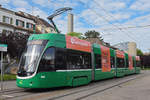 Be 4/6 Flexity 6010, auf der Linie 16, wartet an der Endstation auf dem Bruderholz.