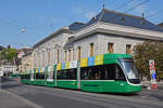 Be 6/8 Flexity 5035, auf der Linie 14, fährt den Steinenberg hinunter zur Haltestelle Barfüsserplatz.