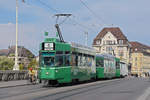 Doppeltraktion, mit dem Be 4/4 487, dem B4S 1463 und dem Be 4/4 488, auf der Linie 6, überquert die Mittlere Rheinbrücke.