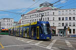 Be 6/8 Flexity 5040 mit der Werbung für die Basler Märkte, auf der Linie 1 fährt zur Endstation am Bahnhof SBB.