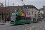 Be 6/8 Flexity 5034, auf der Linie 14, fährt den Steinenberg hoch zur Haltestelle Bankverein.