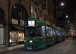 Selten gewordener Dreiwagenzug der Basler Verkehrsbetriebe (BVB), Linie 6,  auf der Fahrt von Allschwil nach Riehen Grenze in Basel am 18.