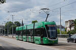 Be 4/6 Flexity 6003, auf der Linie 15, überquert die Wettsteinbrücke.