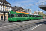 Doppeltraktion, mit dem Be 4/4 479, dem B4S 1489 und dem Be 4/4 496, auf der Linie 2, bedient die Haltestelle badischer Bahnhof. Die Aufnahme stammt vom 03.05.2022.