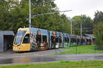 Be 6/8 Flexity 5031 mit der C&A Werbung, auf der Linie 2, wartet in der Schlaufe beim Eglisee.