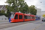 Be 6/8 Combino 603 FC Basel, auf der Linie 2, überquert am 25.09.2022 die Wettsteinbrücke.