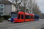 Be 6/8 Combino 306 FC Basel, auf der Linie 1, fährt am 03.01.2023 zur Haltestelle Schützenhaus.